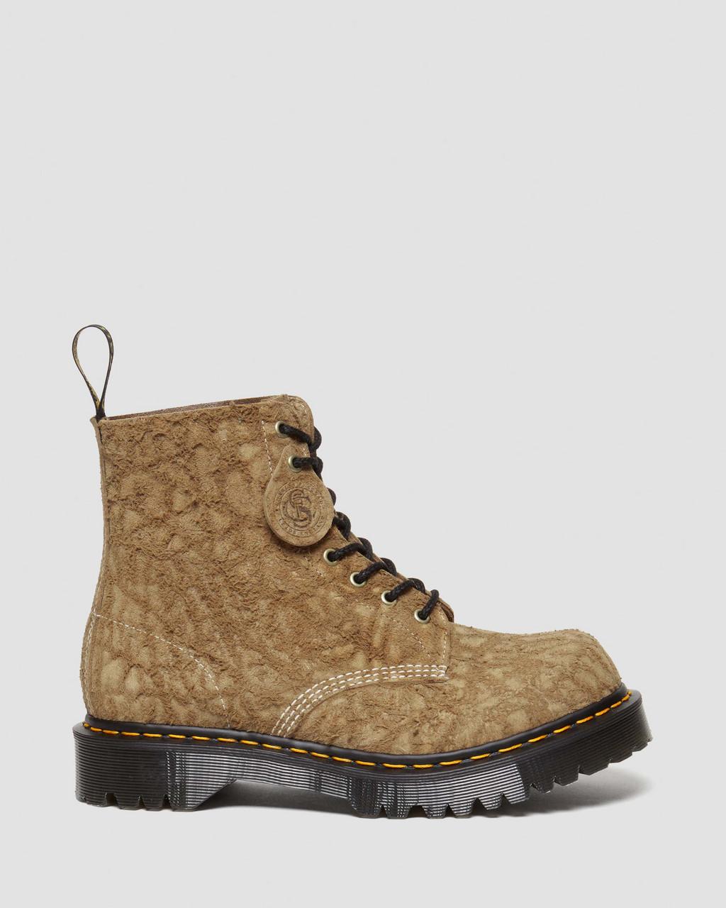 Dámské Šněrovací Boty Dr Martens 1460 Made in England Emboss Suede Hnědé | 53086427