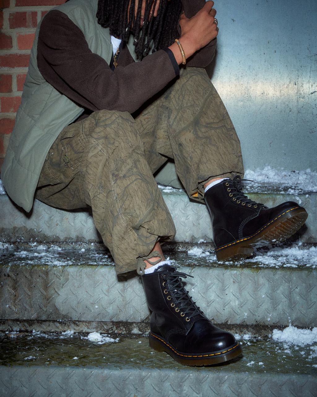 Dámské Šněrovací Boty Dr Martens Vegan 1460 Faux Fur Lined Černé | 20314281