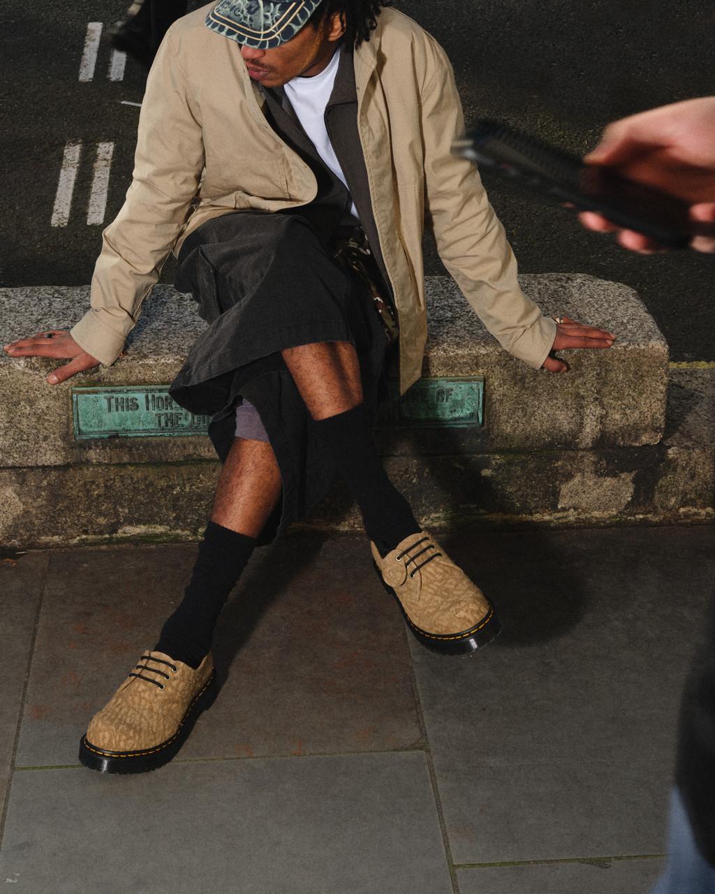 Pánské Oxfordky Dr Martens 1461 Bex Made in England Emboss Suede Hnědé | 36348105