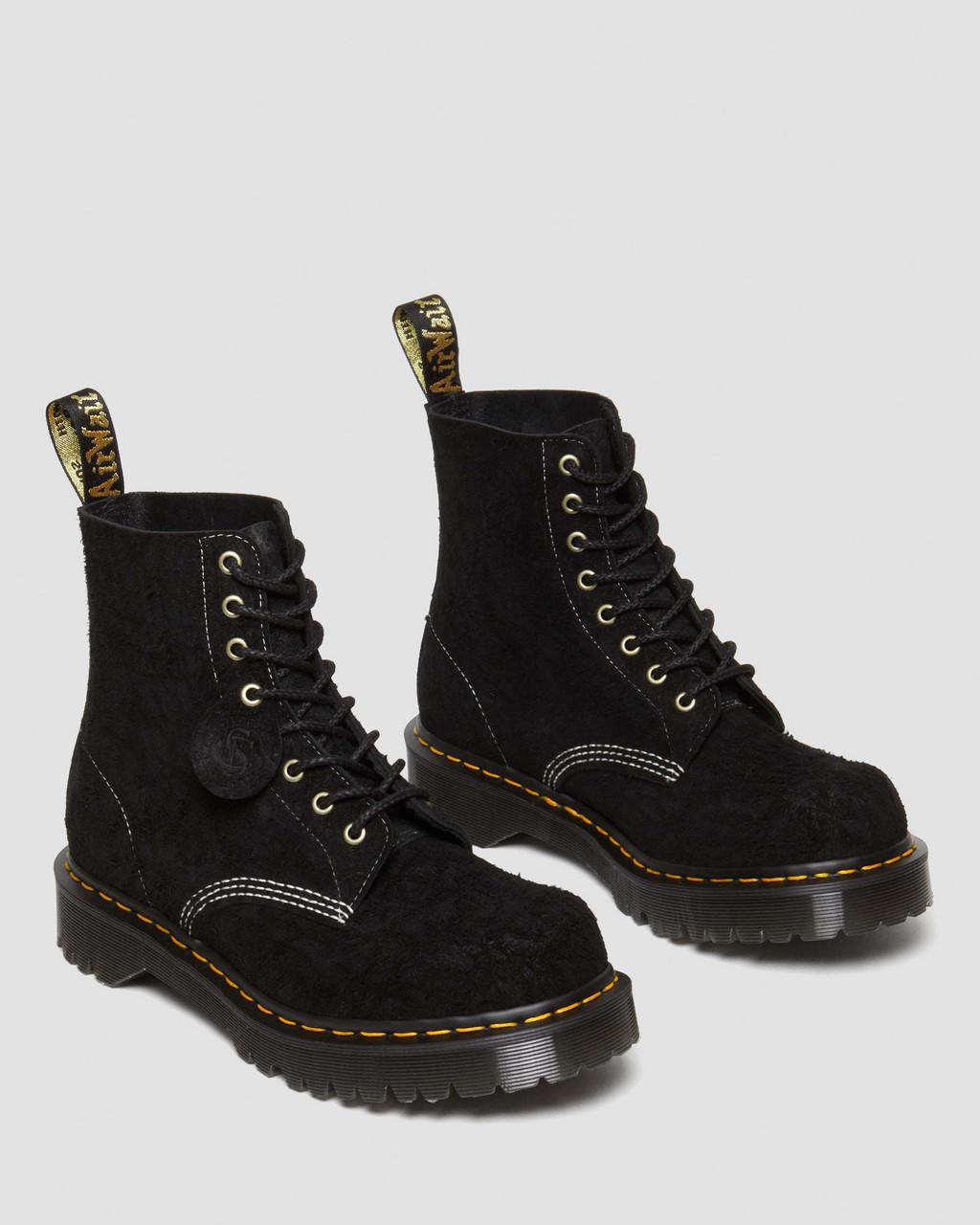 Pánské Šněrovací Boty Dr Martens 1460 Made in England Emboss Suede Černé | 26635465